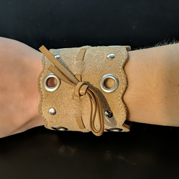 Prada suede bracelet - Picture 4 of 7